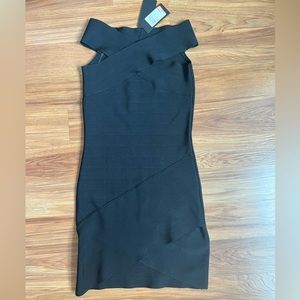 Guess off shoulder v bandage dress NWT